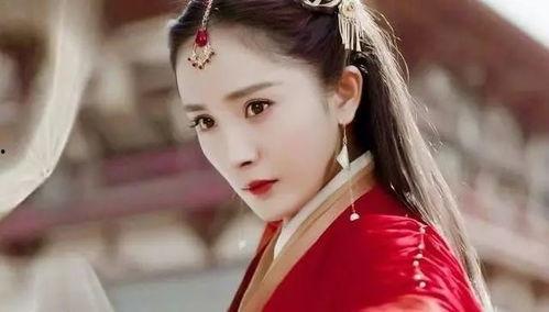 穿古装的吃瓜网红,网红新潮流