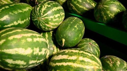 临沂吃瓜网红事件真相揭秘