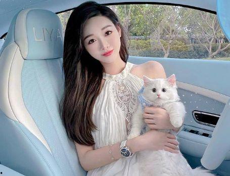 吃瓜网红雅典娜,揭秘娱乐圈幕后故事